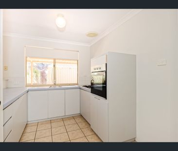 9 St Annes Terrace, Meadow Springs, WA 6210 - Photo 3