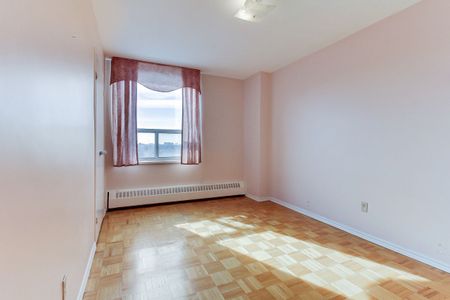 For Lease - 19 Four Winds Drive Unit# 810, Toronto, Ontario - Photo 4