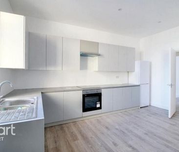 3 bedroom apartment to rent - Photo 6