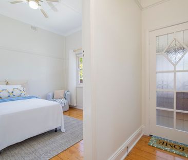 31 Northumberland Street, Maryville NSW 2293 - House For Rent | Domain - Photo 3