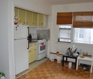 Côte-des-Neiges (C.D.N.), 3½ situé près de tous les services - Photo 4