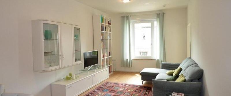 Zentrale 2-Zimmer-Wohnung in Tiergarten, möbliert - Photo 1
