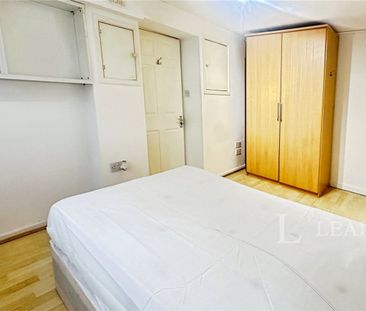 5 bedroom house to rent Brendon Avenue, Luton, Bedfordshire, LU2 - Photo 5