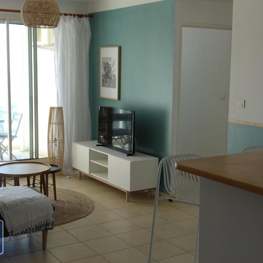 Location Appartement 2 pièces 41m² ST DENIS 97400 - Photo 1
