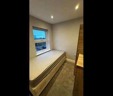 Room in a Shared House, Waldo Road, NW10 - Photo 2