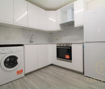 2 bedroom flat to rent - Photo 4