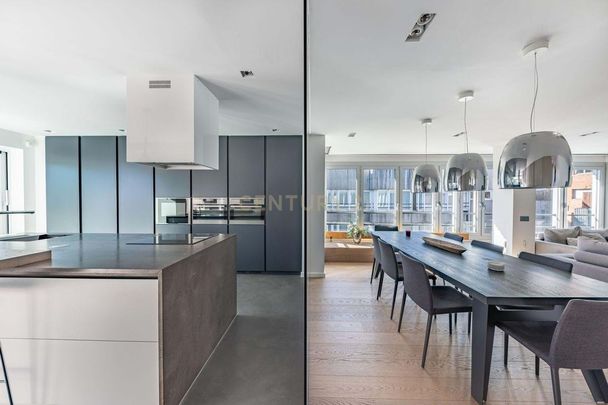 Barcelona, Catalonia - Photo 1