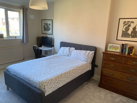 3 Bed Terraced House, Ivyday Grove, SW16 - Photo 5