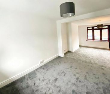 3 bedroom end of terrace house to rent - Photo 5