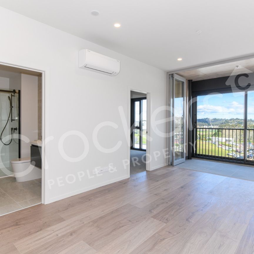 Modern 2 Bedrooms and 2 Baths + Car park - Photo 1
