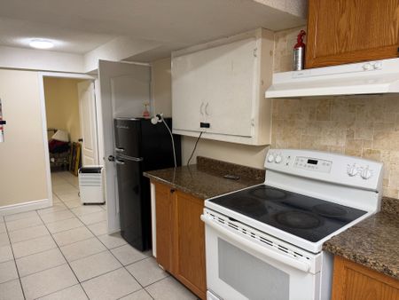 For Lease - 10 Fieldside Drive Unit# Bsmt, Toronto, Ontario - Photo 5