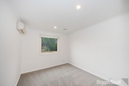 MOUNT WAVERLEY SECONDARY SCHOOL ZONE (STSA) - Photo 4