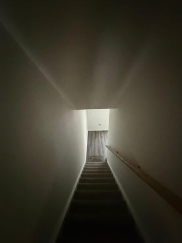 For Lease - 10 Radison Lane, Hamilton, Ontario - Photo 5