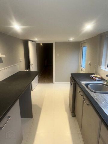 20 North Street, Newtownards, BT23 4DE - Photo 2