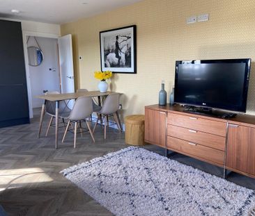 2 bedroom apartment to rent - Photo 2