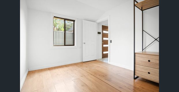 Tidy one-bedroom granny flat - Photo 1