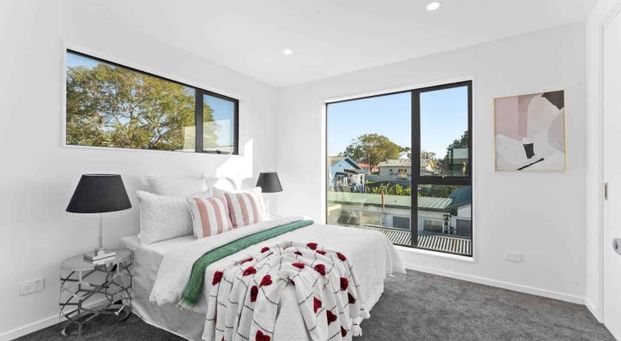 Newly Built 2 Bedroom Townhouse - Photo 1