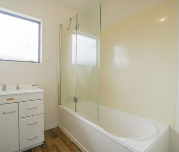 Fully Fenced Home - Photo 1