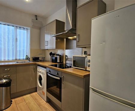 Flat 3, Arbury View, Arbury Road, Cambridge - Photo 2