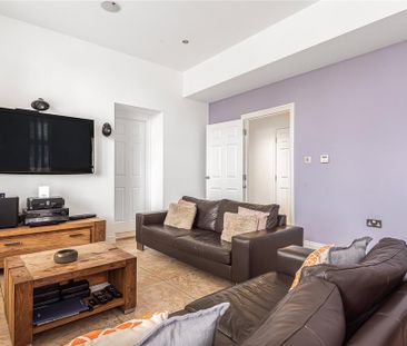 3 bedroom apartment to rent - Photo 1