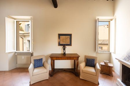 Vicolo dei Modelli, Rome, Lazio 00187 - Photo 4