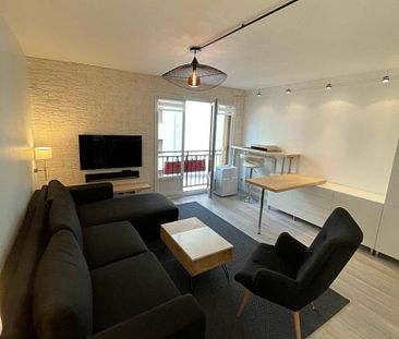 Appartement 1 pièce de 31 m² à Suresnes (92150) - Photo 2