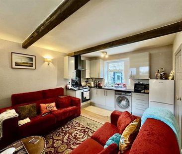 Westgate, Almondbury, Huddersfield, HD5 - Photo 1