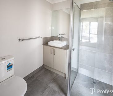 Beautiful Family Home - Photo 6