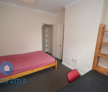 4 bed Shared House for Rent - Photo 1