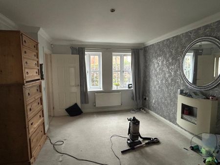 3 bedroom terraced house to rent - Photo 2