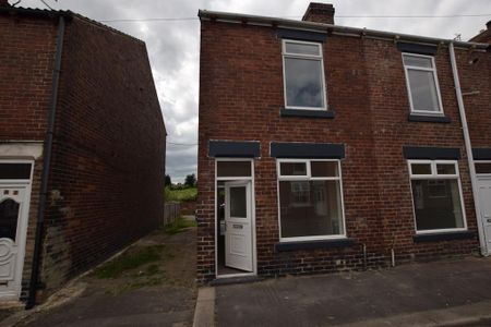 2 bedroom terraced house to rent - Photo 4