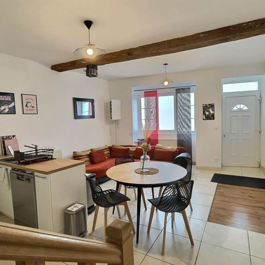 Chambre meublée en colocation maison centre ville Ambérieu - Photo 1