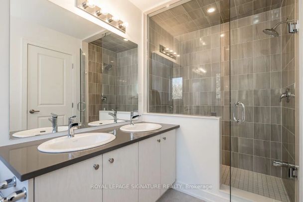 Condo Townhouse For Lease | S9052425 - Photo 1