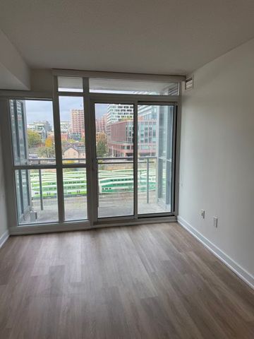 For Lease - 15 Iceboat Terrace, Toronto, Ontario - Photo 4