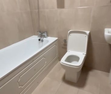 Room in a Shared Flat, Ilford London, IG1 - Photo 3