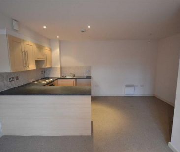 2 bedroom apartment to rent - Photo 6