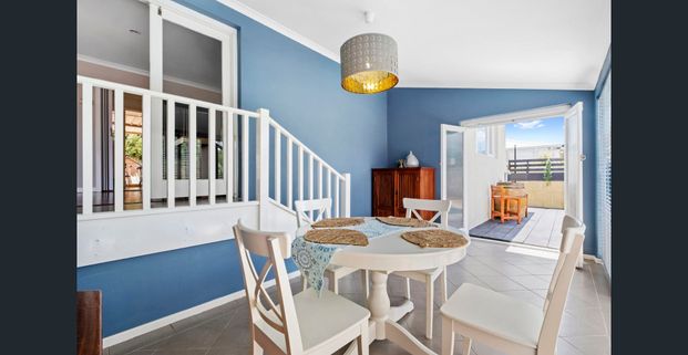 SPARKLING POOL, NEW DISHWASHER, NEW LARGE PATIO - Photo 1