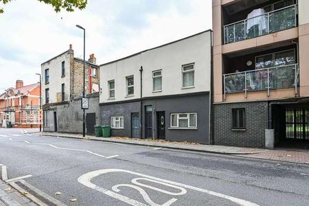 Albert Road, Silvertown, E16 - Photo 3