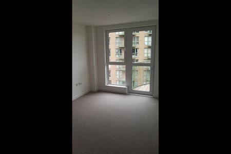 1 Bed Flat, Ottley Drive, SE3 - Photo 5