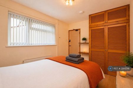 5 bedroom terraced house to rent - Photo 5