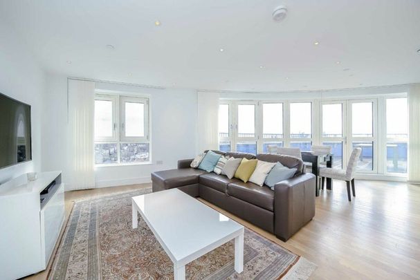 Queensland Road, Queensland Road, N7 - Photo 1