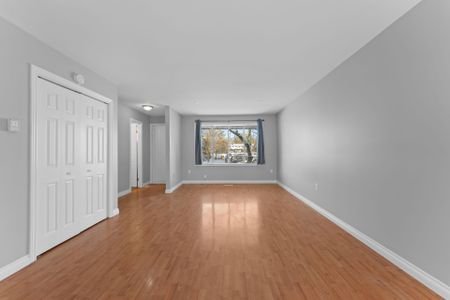 For Lease - 27 Addington Street Unit# 15, Loyalist, Ontario - Photo 4