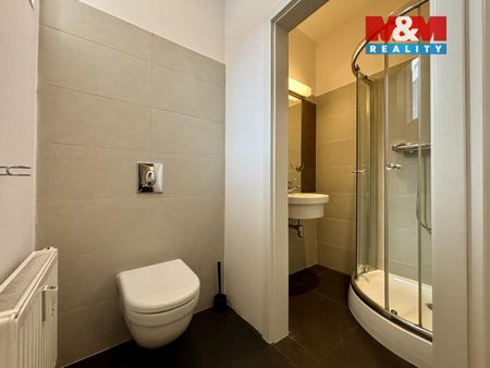 Pronájem bytu 1+1 64 m², Ruská 681, Ostrava - Fotografie 4