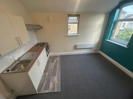 1 bedroom flat to rent - Photo 4