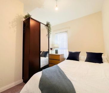 Room 2, 40 Nansen Street, Belfast, BT12 6AT - Photo 2