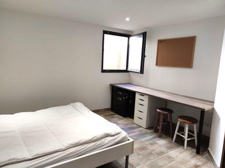 Location Appartement 4 pièces 85m² BORDEAUX 33800 - Photo 4