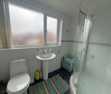 3 bedroom property to rent - Photo 4