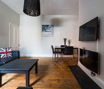 3 bedroom ground floor flat to rent - Photo 3