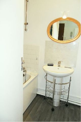 APPARTEMENT T1 A LOUER - Photo 5