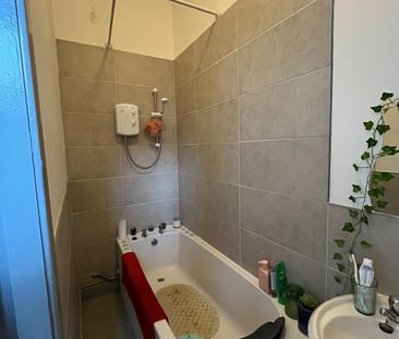 1 Bed Flat, Balmoral Road, L6 - Photo 6